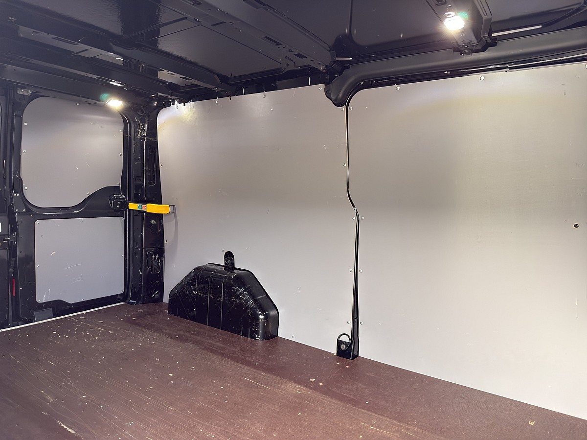 914525_1406653364523_slide bei Auto ROC in